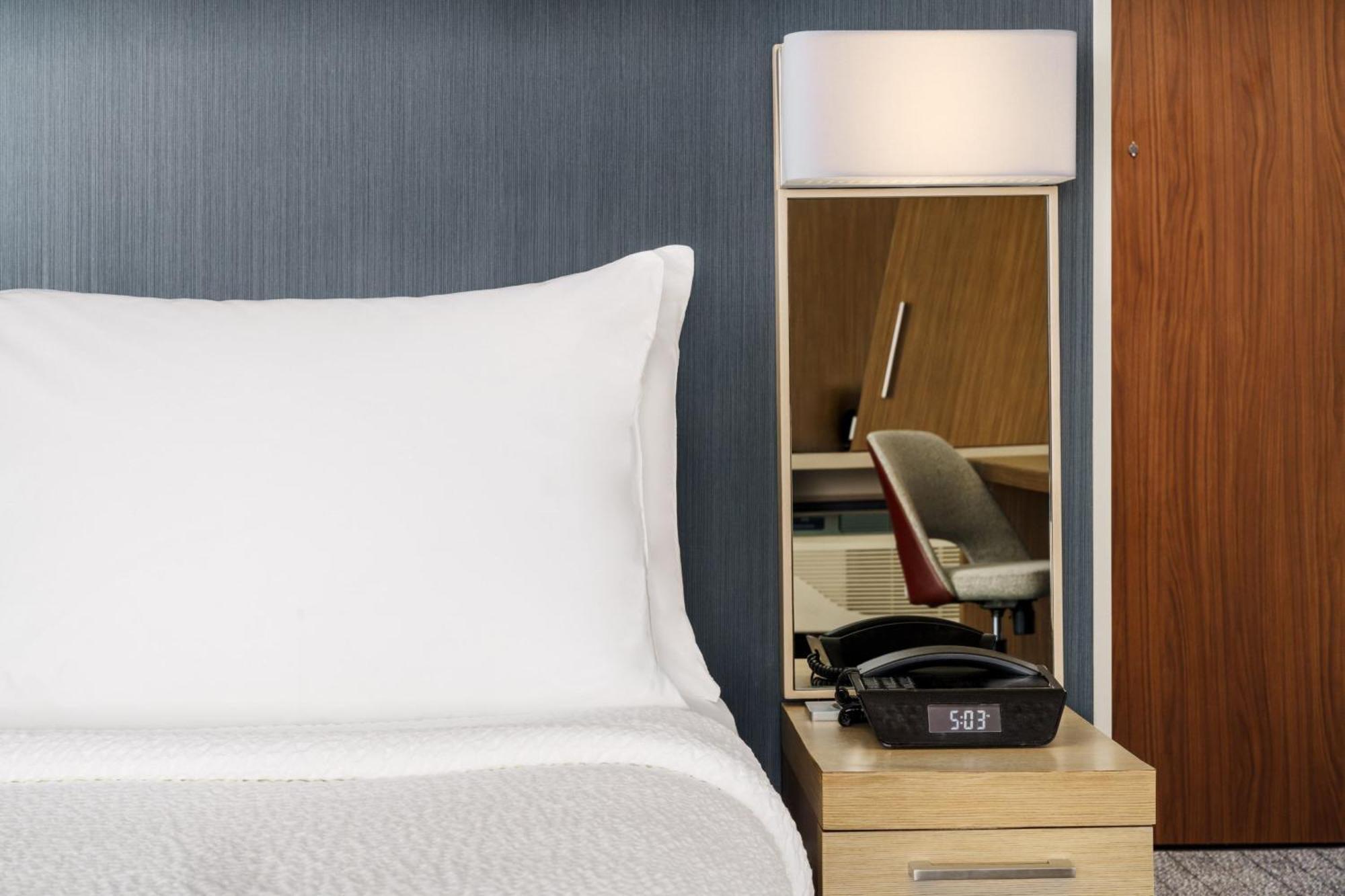 Courtyard By Marriott Phoenix Mesa Gateway Airport Экстерьер фото