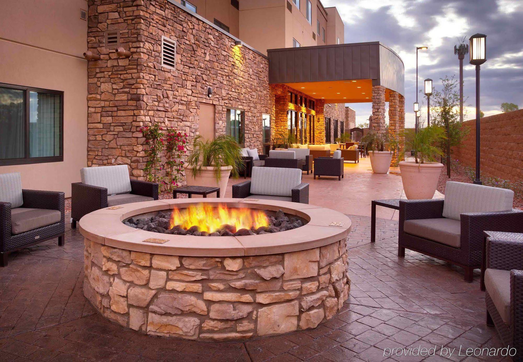 Courtyard By Marriott Phoenix Mesa Gateway Airport Экстерьер фото